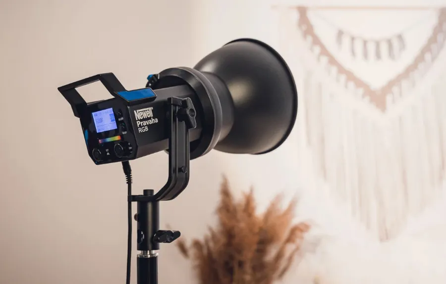 Lampa LED Newell RGB Pravaha